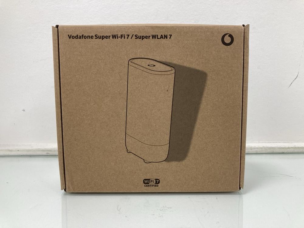 VODAFONE SUPER WI-FI 7 HUB IN WHITE: MODEL NO RP76