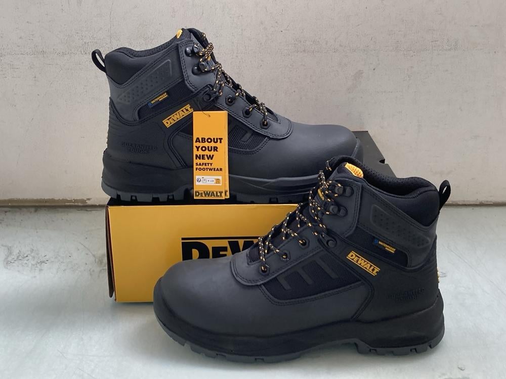 DEWALT DOUGLAS WORK SAFETY BOOTS IN BLACK - UK 10: