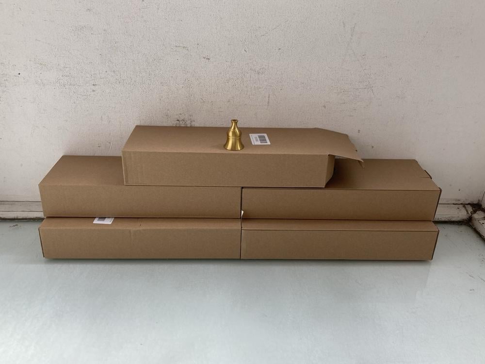 5 X BOXES OF 6 BRASS GOLD CANDLE HOLDERS: LOCATION