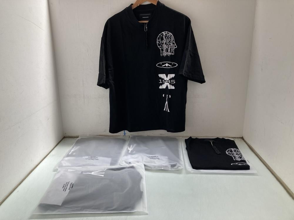 5 X ONE NINE EIGHT FIVE BLACK 1985 DESIGN T SHIRTS