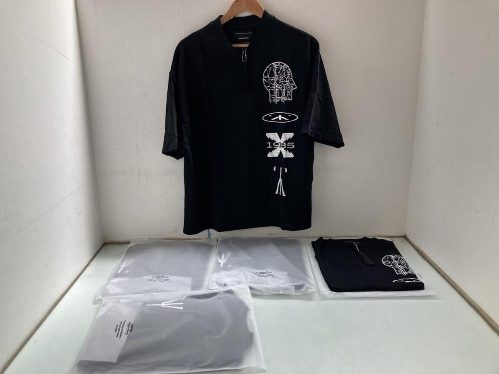 5 X ONE NINE EIGHT FIVE BLACK 1985 DESIGN T SHIRTS