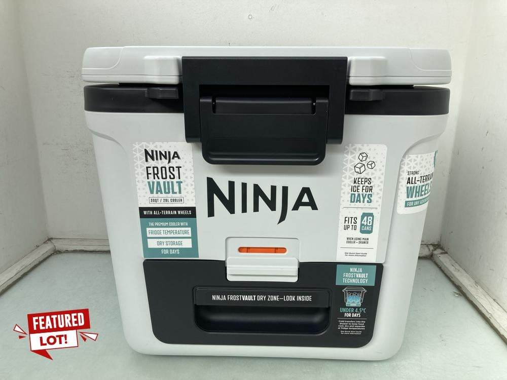 NINJA FB230UKWH FROST VAULT 28L WHEELED COOLER WIT
