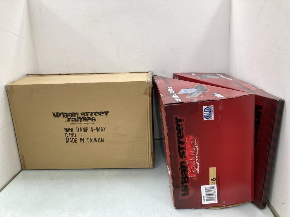 BOX OF 2 URBAN STREET MINI 4 WAY SKATEBOARD RAMPS: