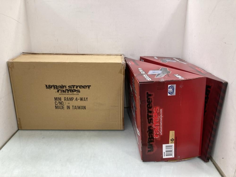 BOX OF 2 URBAN STREET MINI 4 WAY SKATEBOARD RAMPS: