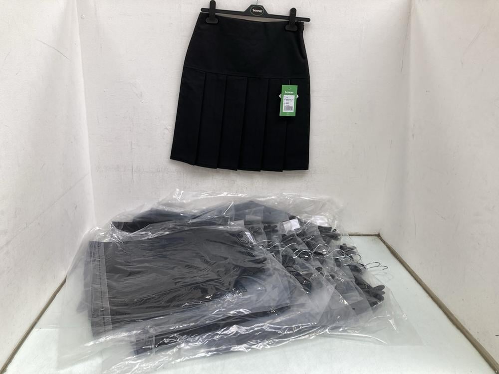 QTY OF BANNER SENIOR PANEL FULL PLEATED SKIRTS IN 