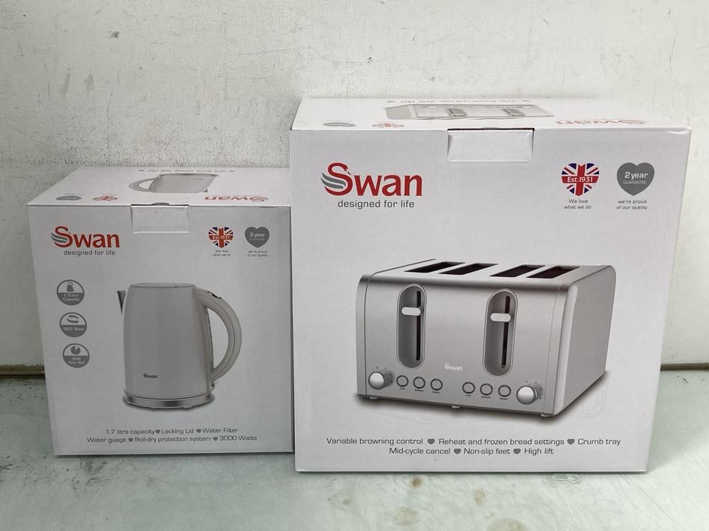 SWAN 1.7 LITRE WHITE JUG KETTLE TO INCLUDE SWAN FO