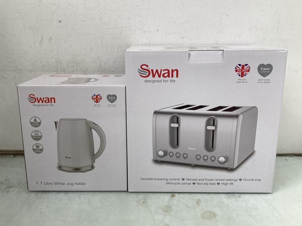 SWAN 1.7 LITRE WHITE JUG KETTLE TO INCLUDE SWAN FO