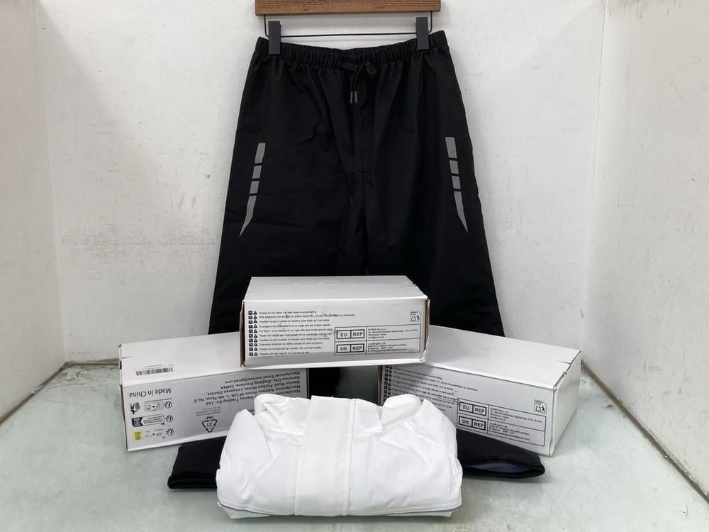 4 X BURJOSY QY01 RAIN SUITS IN BLACK/WHITE - UK M: