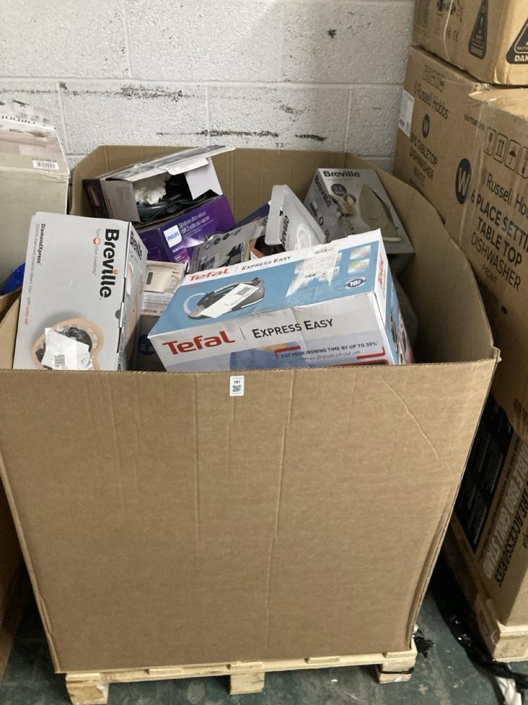 PALLET OF VARIOUS KITCHEN ITEMS TO INCLUDE TEFAL I