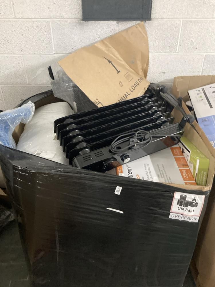 PALLET OF ITEMS TO INCLUDE SANDSTROM TILT TV BASE 