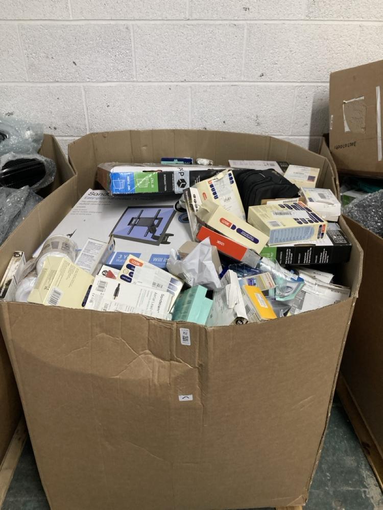 PALLET OF ITEMS TO INCLUDE SANDSTROM EASY GLIDE FU