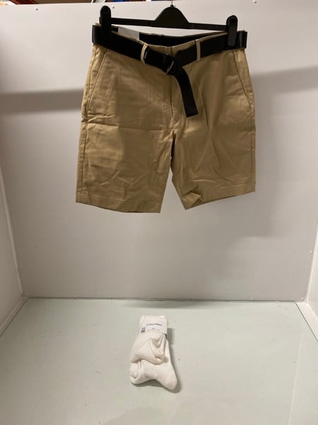 2 X CALVIN KELIN CLOTHING ITEMS TO INC SLIM FIT BR