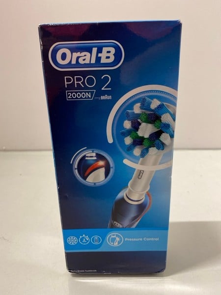 ORAL-B PRO 2 2000N ELECTRIC TOOTHBRUSH (MPSC393962
