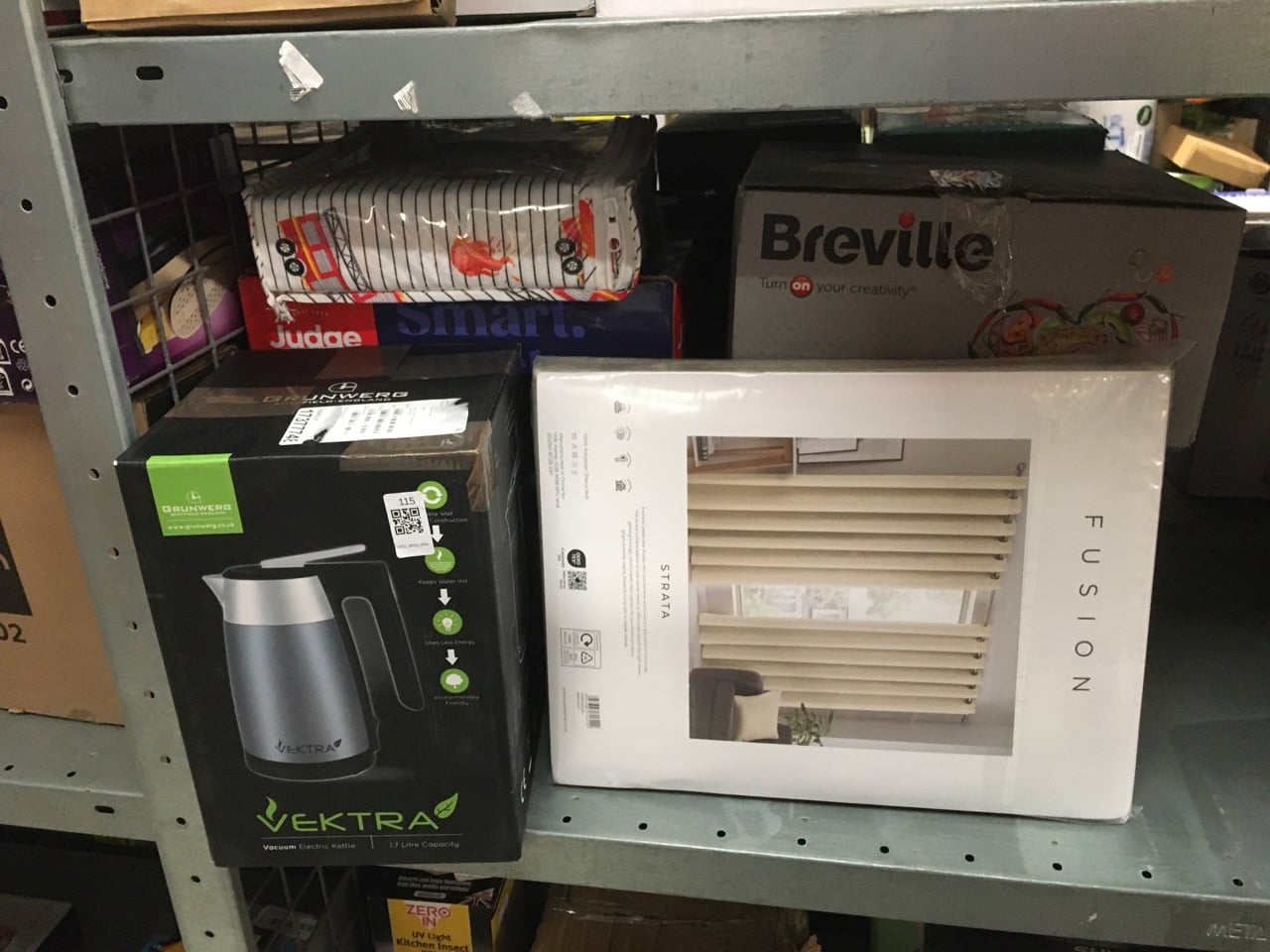QUANTITY OF KITCHEN & APPLIANCES ITEMS TO INCLUDE 