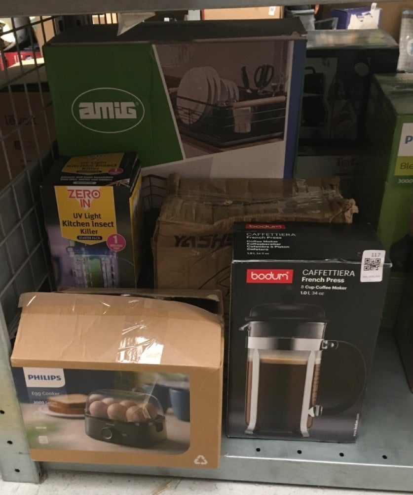 QUANTITY OF KITCHEN & APPLIANCES ITEMS TO INCLUDE 