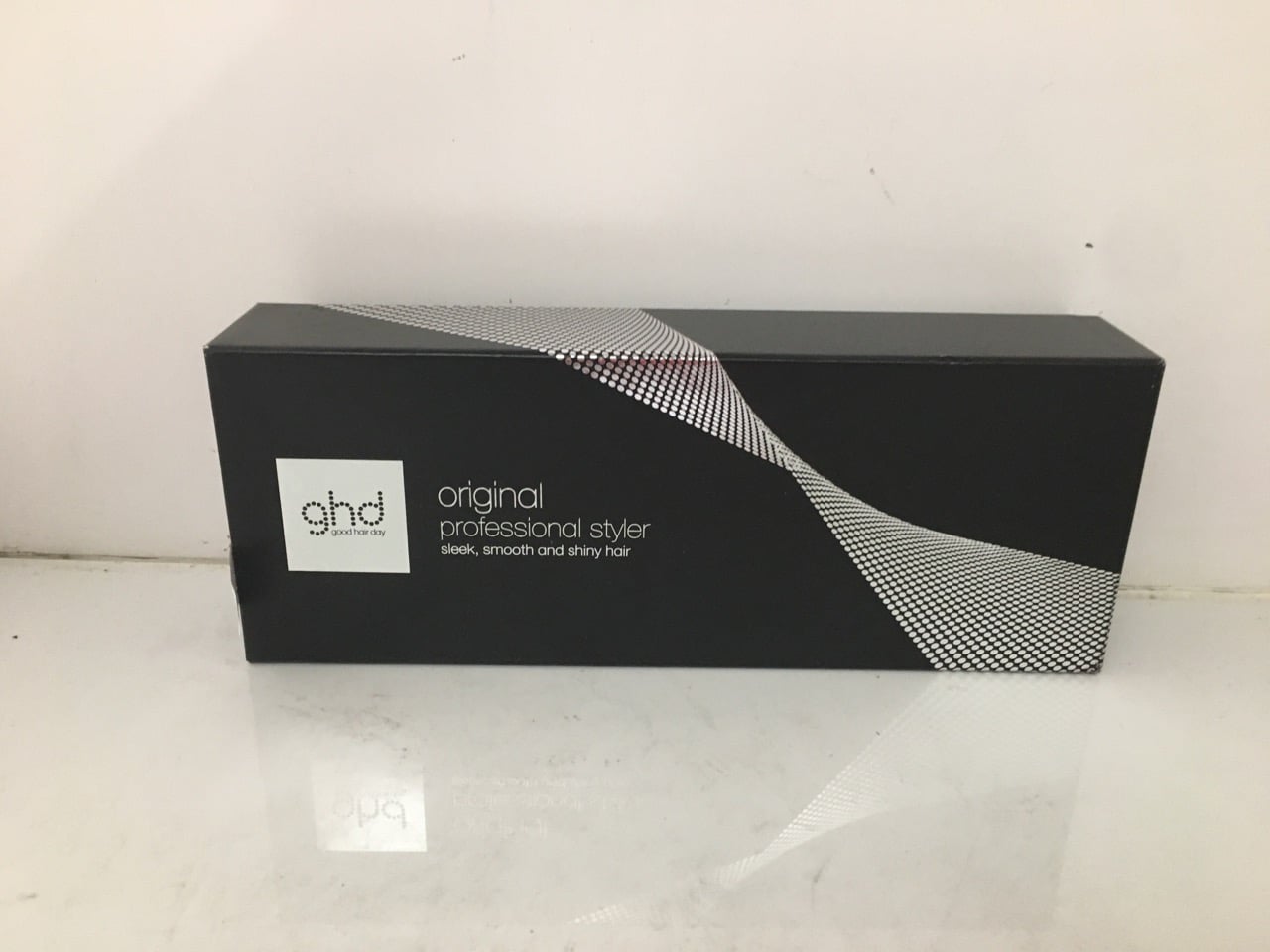 GHD ORIGINAL HAIR STRAIGHTENER & STYLER (UPGRADED)