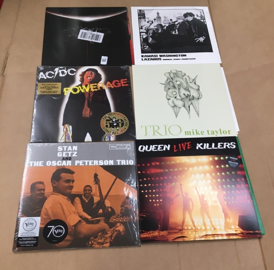 QUANTITY OF VINYLS  TO INCLUDE THE WOW! SIGNAL (RE