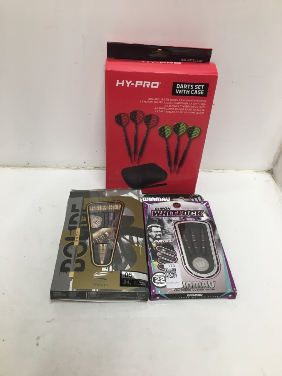 QUANTITY OF ITEMS TO INCLUDE HY-PRO DARTS 18+ ID R