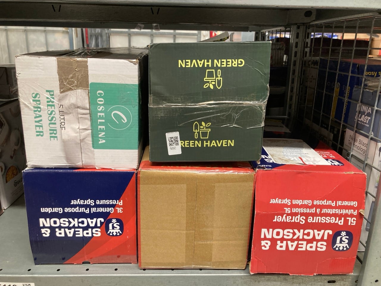 QUANTITY OF OUTDOOR & GARDEN ITEMS TO INCLUDE GREE