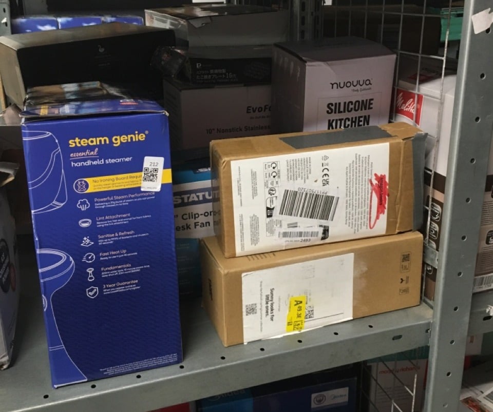 QUANTITY OF KITCHEN & APPLIANCES ITEMS TO INCLUDE 