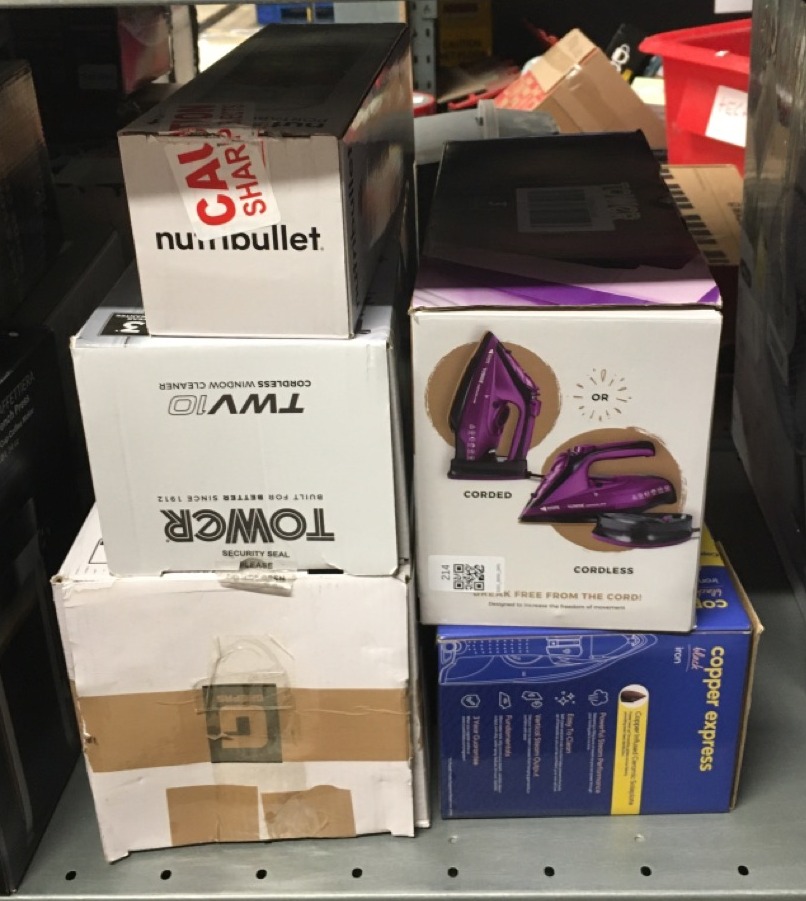 QUANTITY OF KITCHEN & APPLIANCES ITEMS TO INCLUDE 