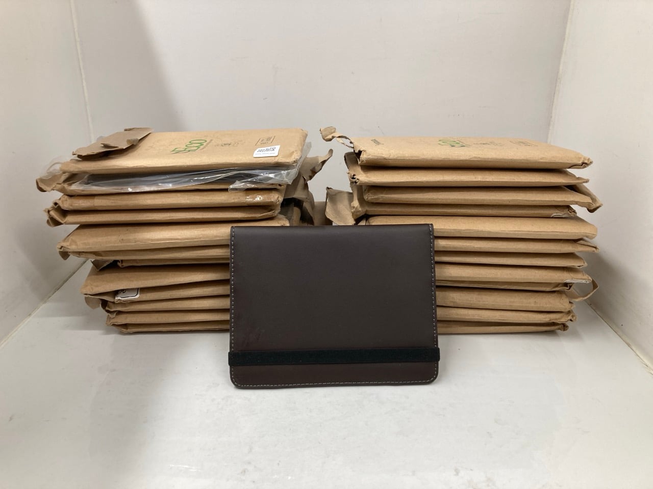QUANTITY OF KINDLE PROTECTIVE CASES: LOCATION - B 