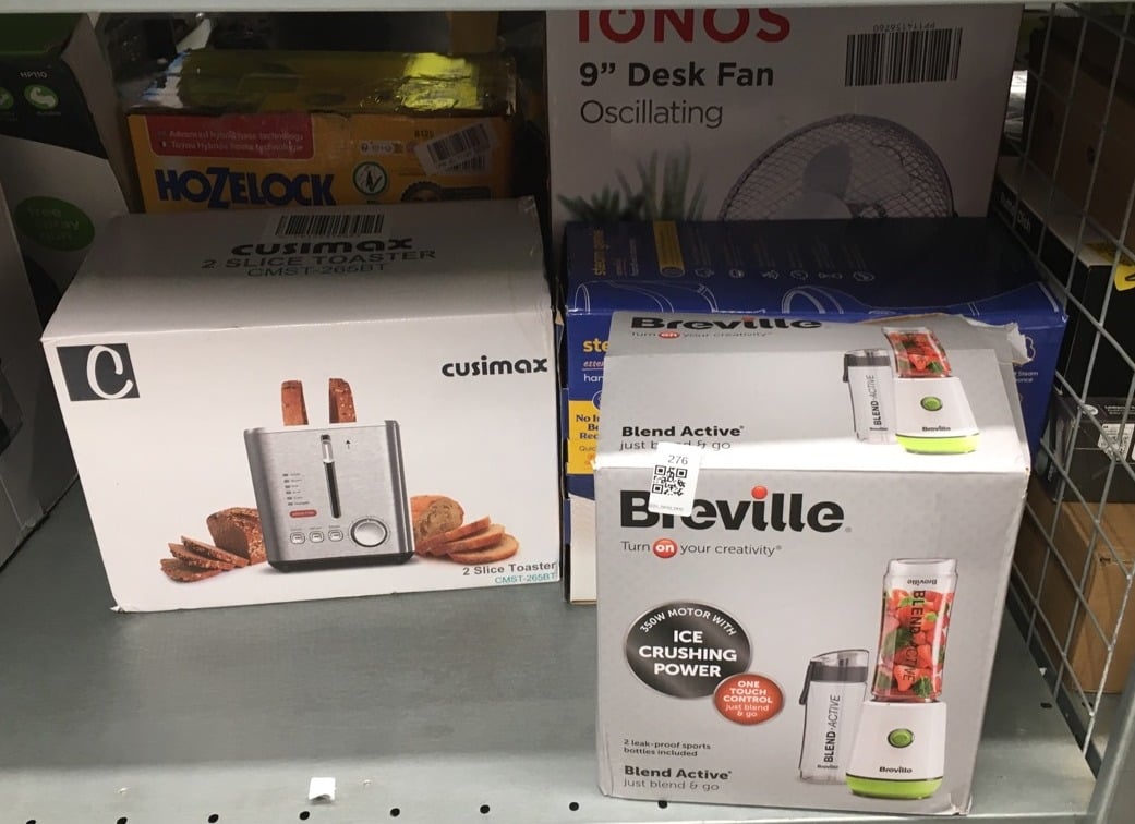 QUANTITY OF KITCHEN & APPLIANCES ITEMS TO INCLUDE 