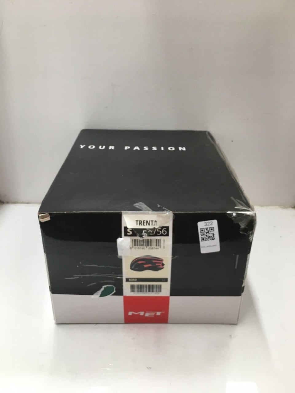 MET CARBON ROAD HELMET SIZE S : LOCATION - C RACK