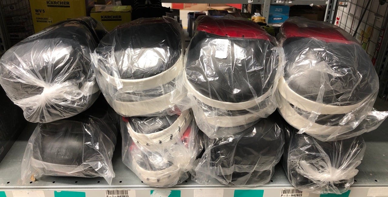 QUANTITY OF ITEMS TO INCLUDE BOXING SPARRING PUNCH