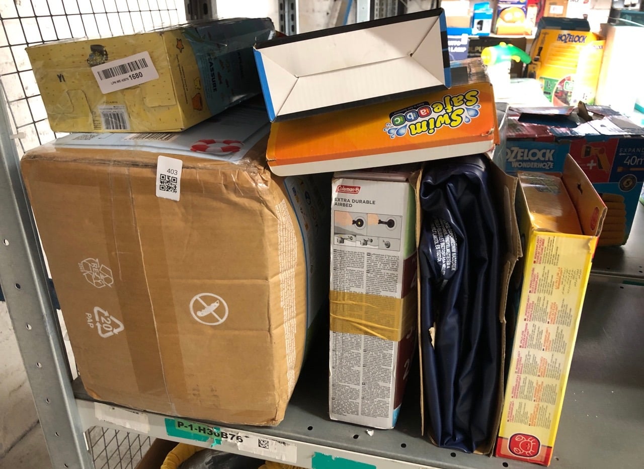 QUANTITY OF OUTDOOR & GARDEN ITEMS TO INCLUDE BEST