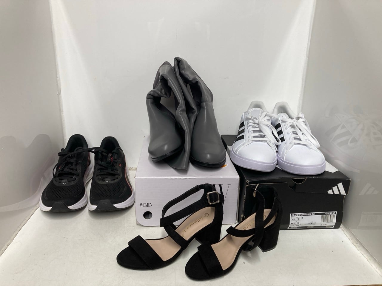 QUANTITY OF CLOTHING & APPAREL ITEMS TO INCLUDE AD