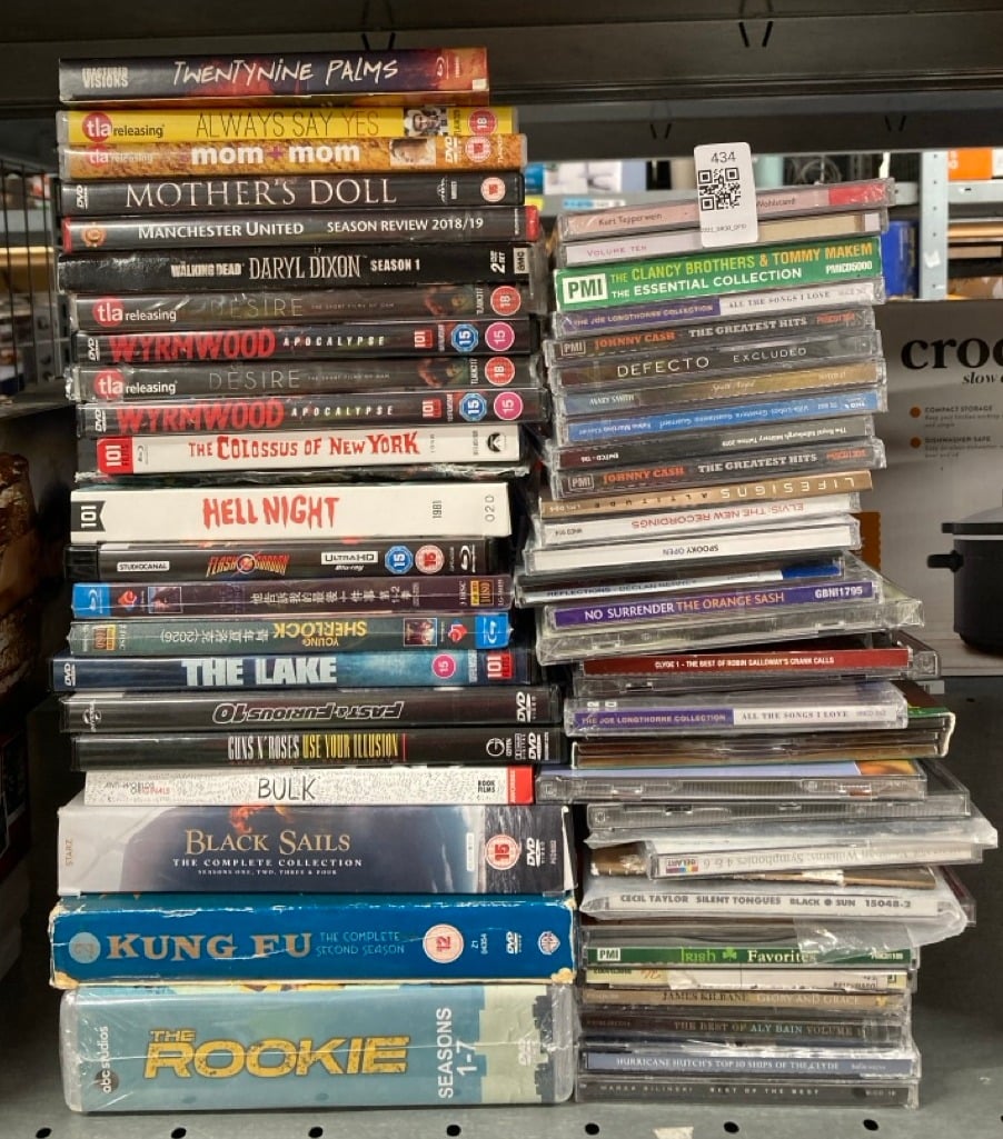 QUANTITY OF TV & AUDIO ITEMS TO INCLUDE TWENTYNINE