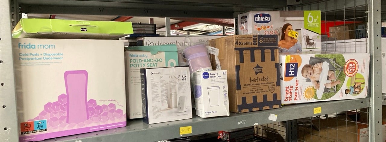 QUANTITY OF BABY & TODDLER ITEMS TO INCLUDE MOTORO