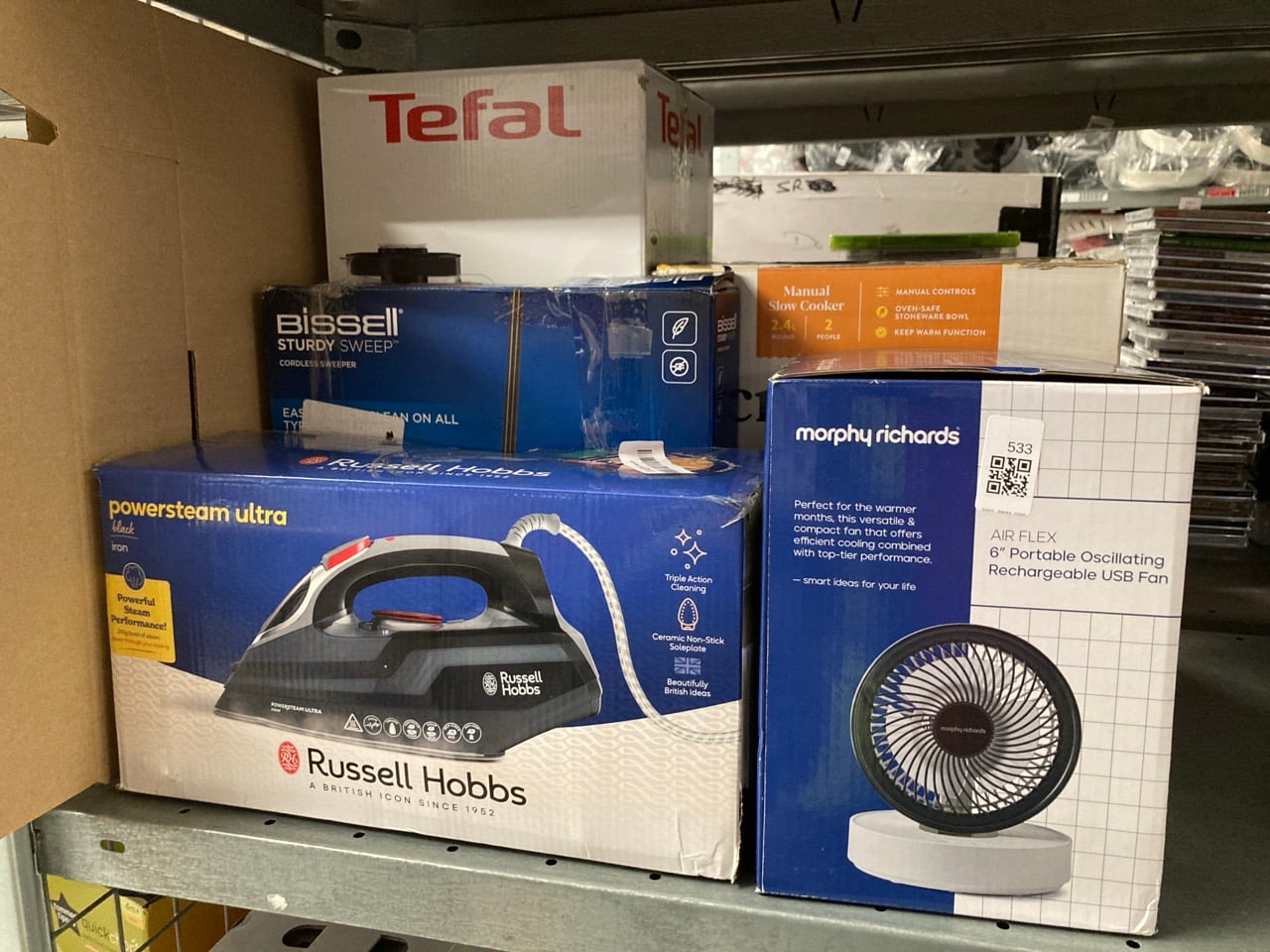QUANTITY OF KITCHEN & APPLIANCES ITEMS TO INCLUDE 