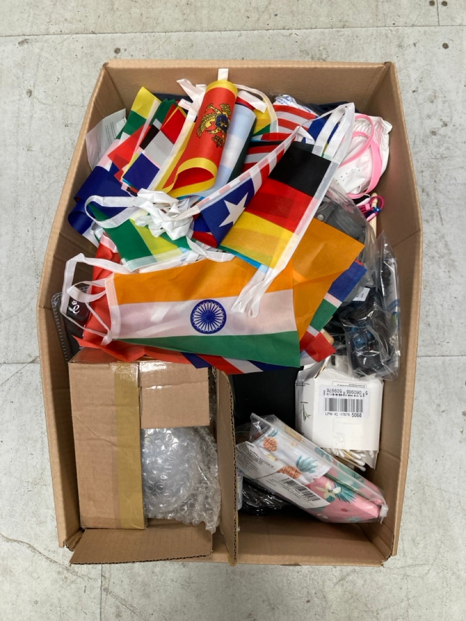 QUANTITY OF ITEMS TO INCLUDE BAMBOO COTTON BUDS (2