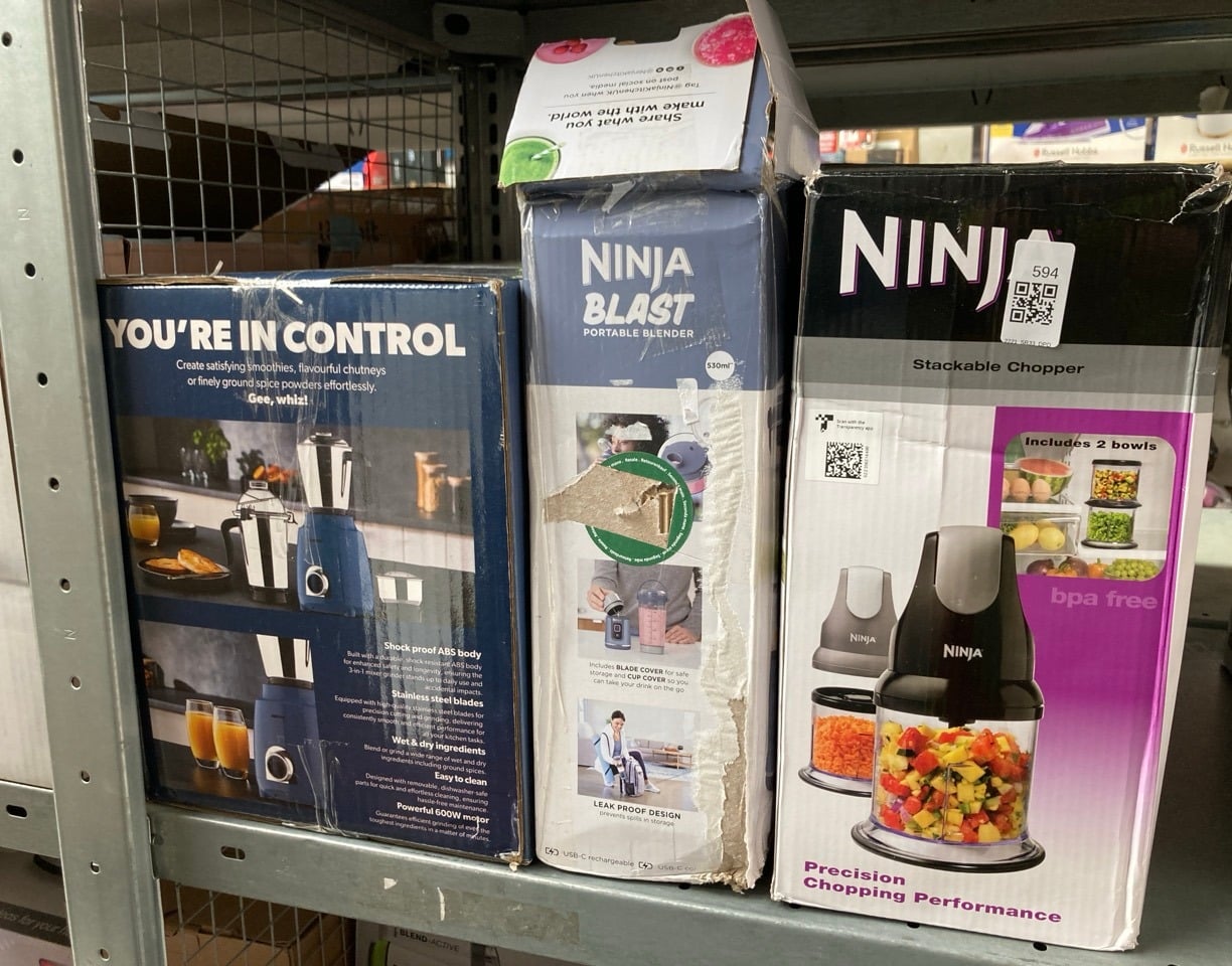 QUANTITY OF KITCHEN & APPLIANCES ITEMS TO INCLUDE 