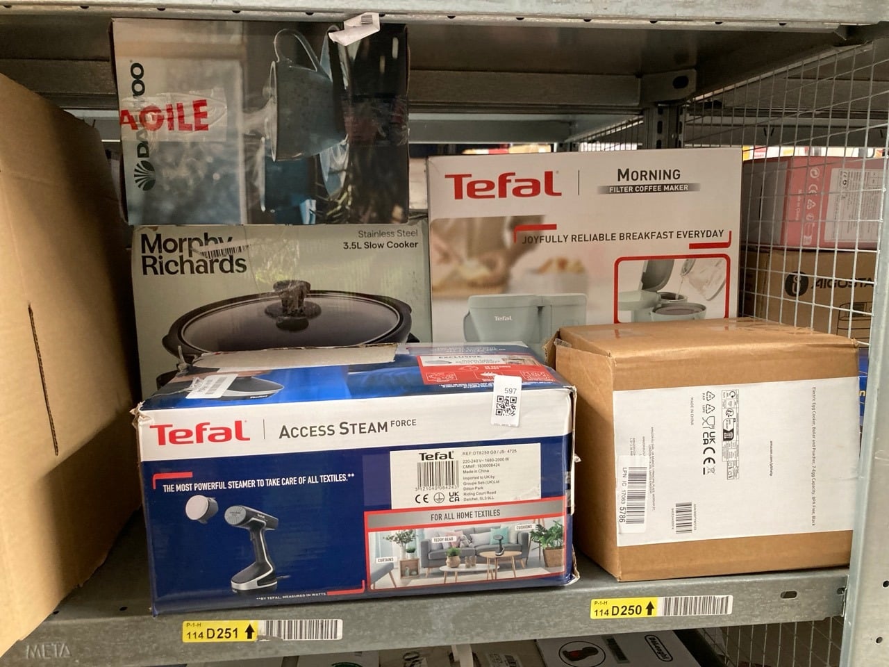 QUANTITY OF KITCHEN & APPLIANCES ITEMS TO INCLUDE 