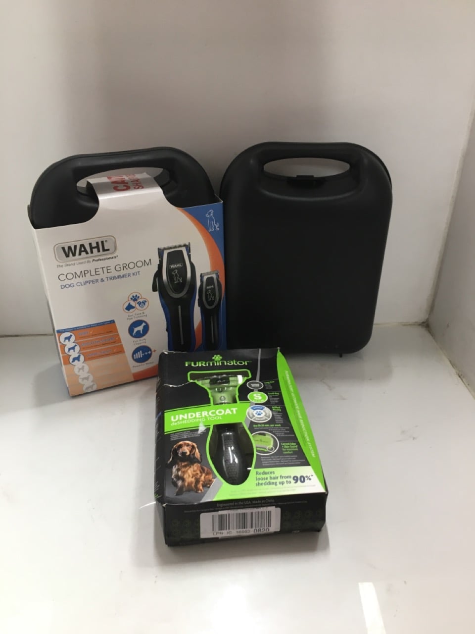 QUANTITY OF PET PRODUCTS TO INCLUDE WAHL PET TRIMM