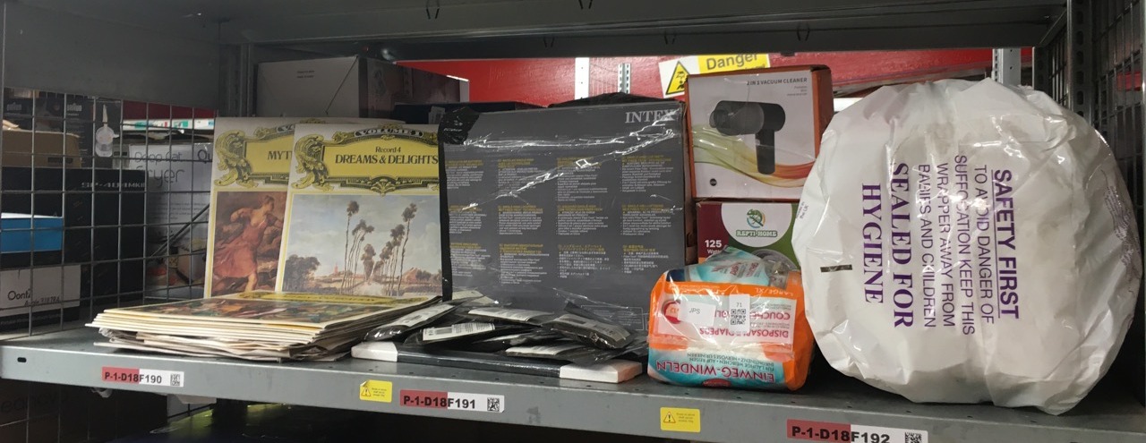 QUANTITY OF ITEMS TO INCLUDE 2 IN 1 VACUUM CLEANER