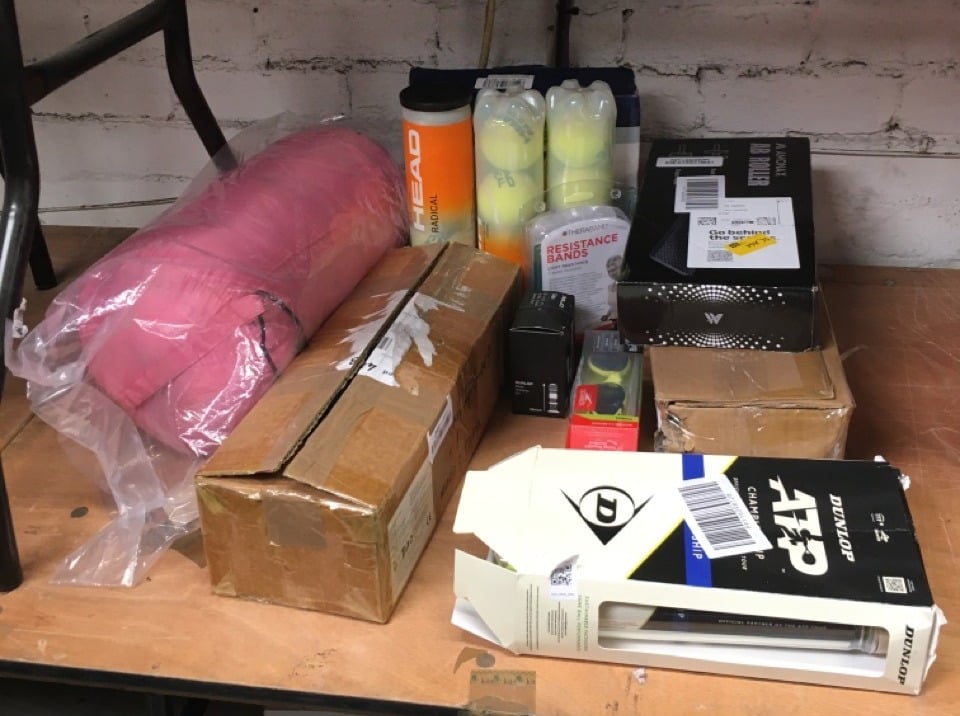 QUANTITY OF SPORTS & EXERCISE ITEMS TO INCLUDE DUN