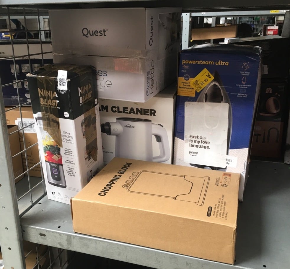 QUANTITY OF KITCHEN & APPLIANCES ITEMS TO INCLUDE 