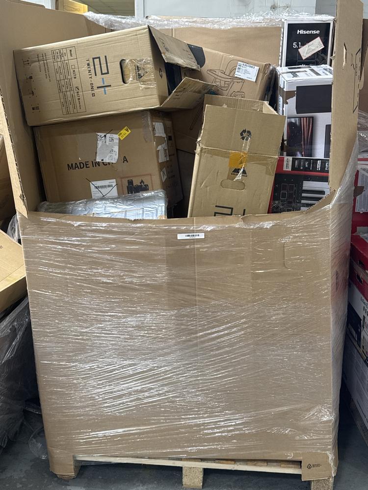 PALLET OF TECH ACCESSORIES. [JPTC97470] (LOCATION: