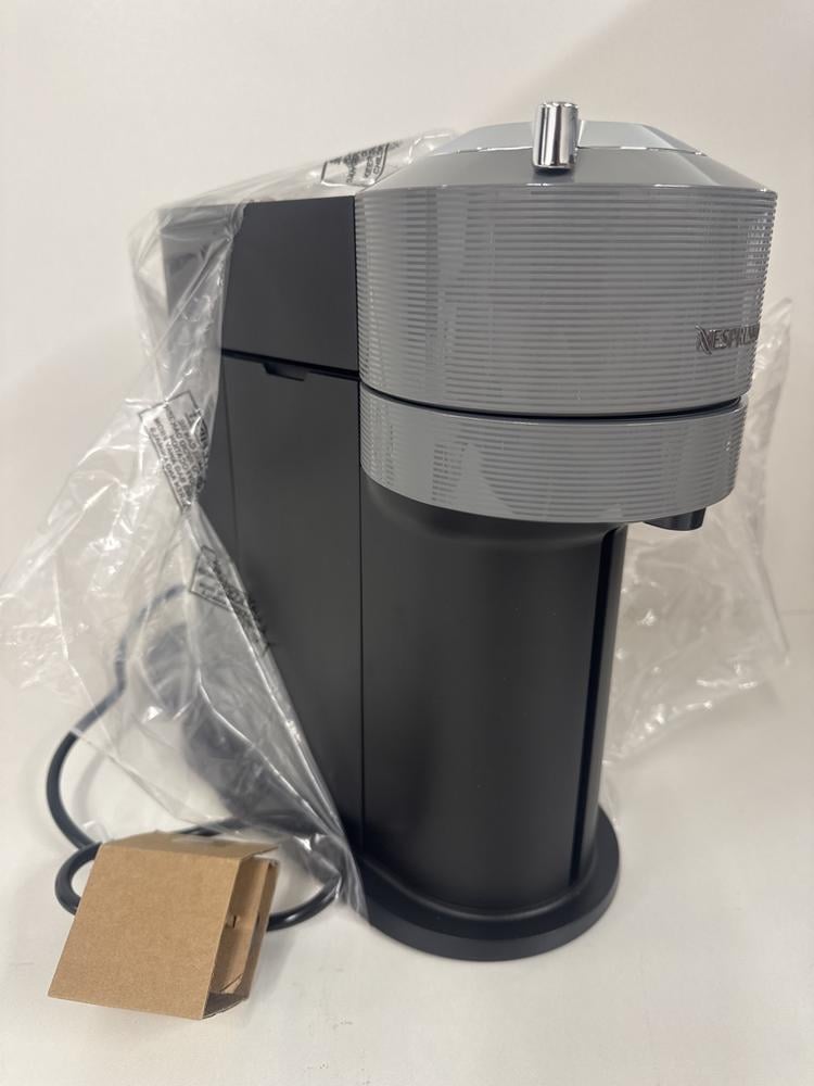 NESPRESSO VERTUO NEXT WITH MILK FROTHER COFFEE MAC