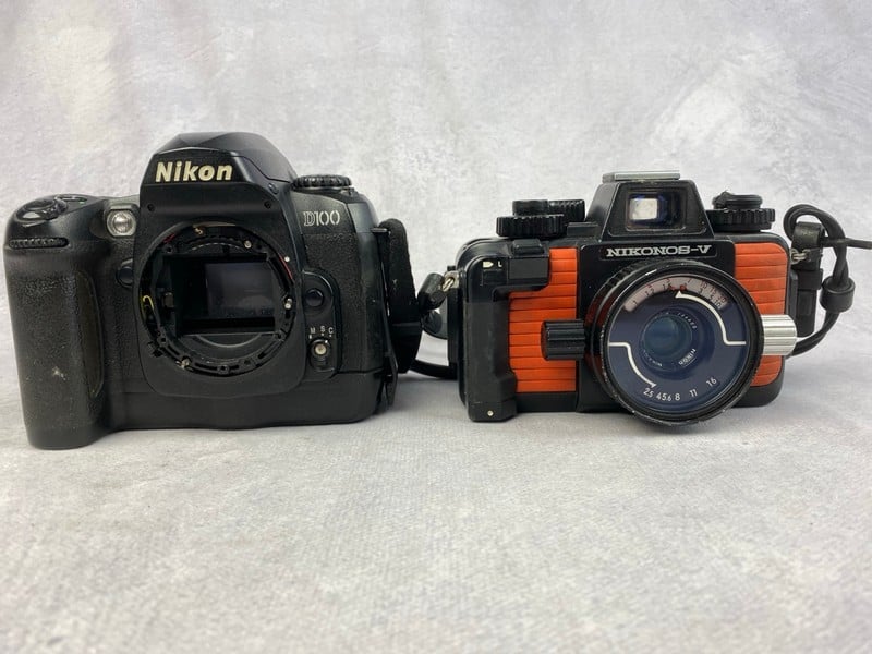 2 x Cameras To Include Nikon D100 Camera (Camera O