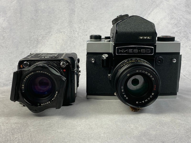 2 x Cameras To Include KNEB 60 TTL Camera, Boaha 3