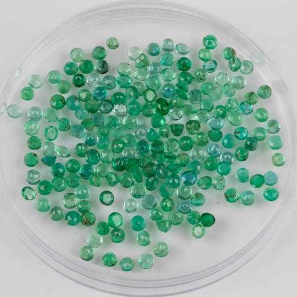 9.48ct Emerald Faceted Round-cut Parcel of Gemston