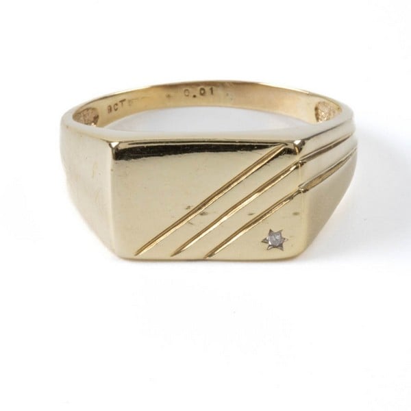 9K Diamond Patterned Signet Ring, Size X, 4.72g.  