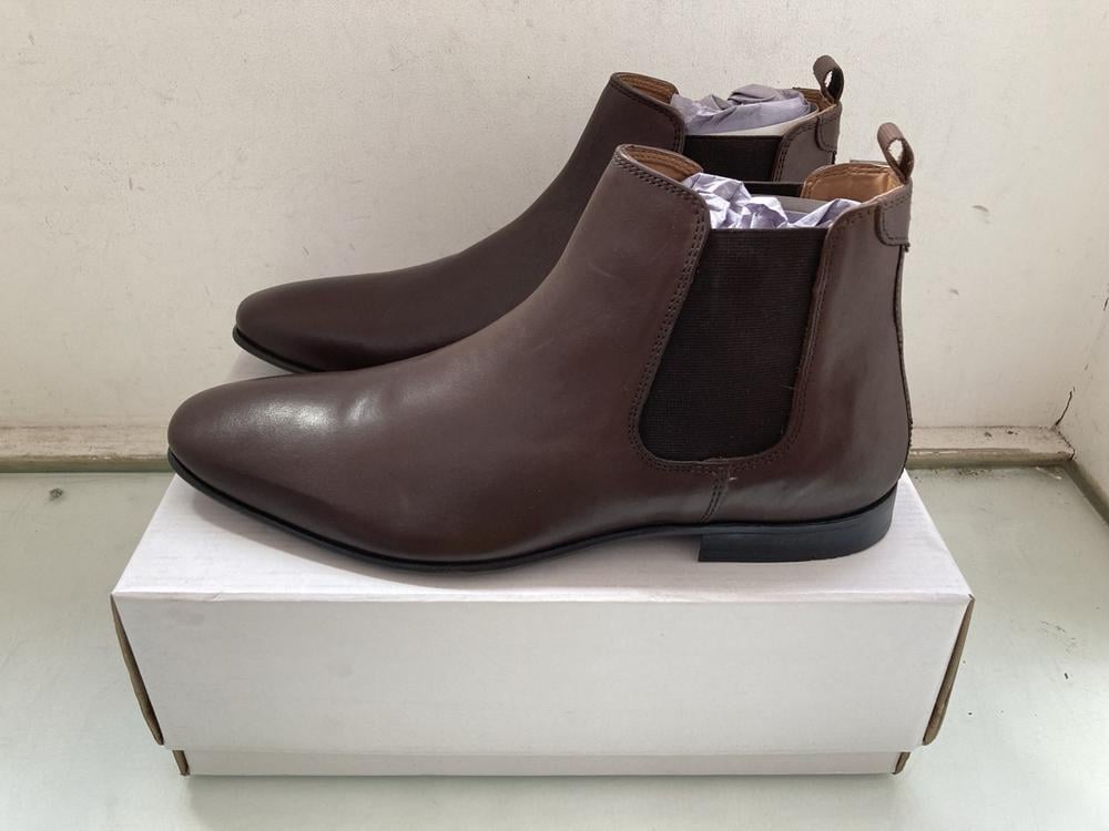 FIND ALBANY LEATHER MENS CHELSEA BOOTS IN CHOCOLAT