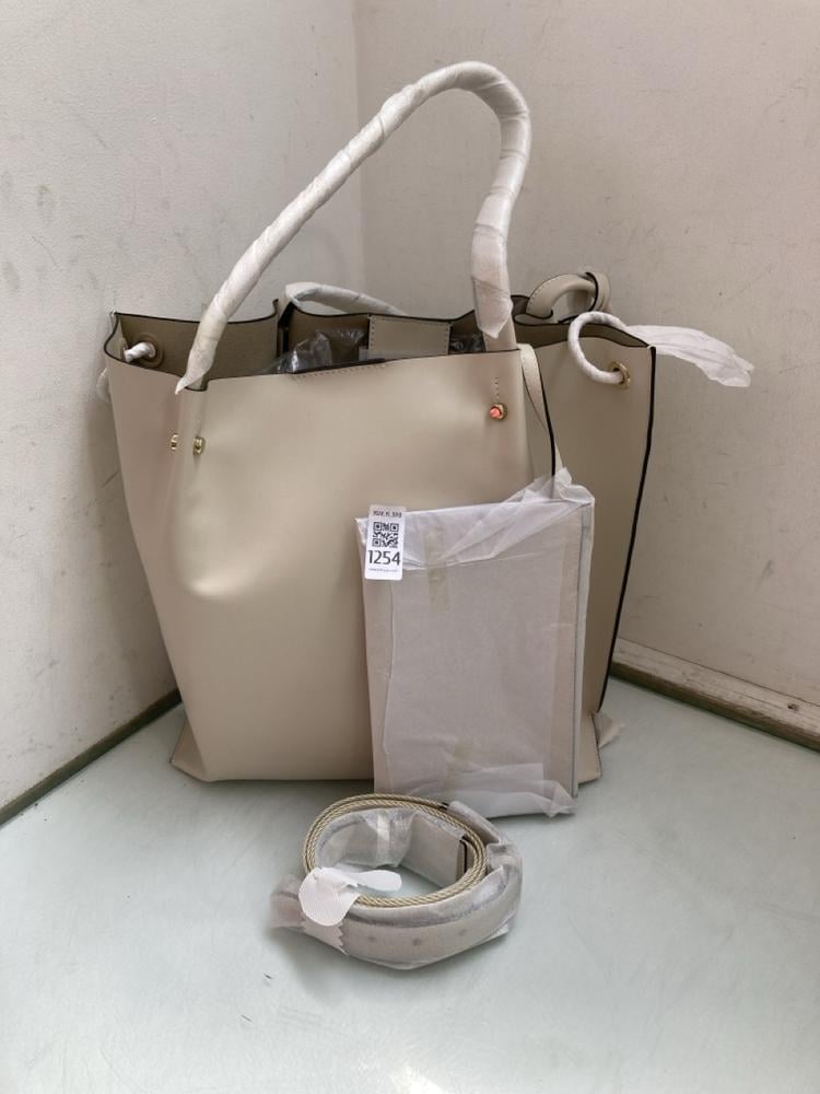 ARMANI EXCHANGE MEDIUM SHOPPING BAG IN IVORY: LOCA