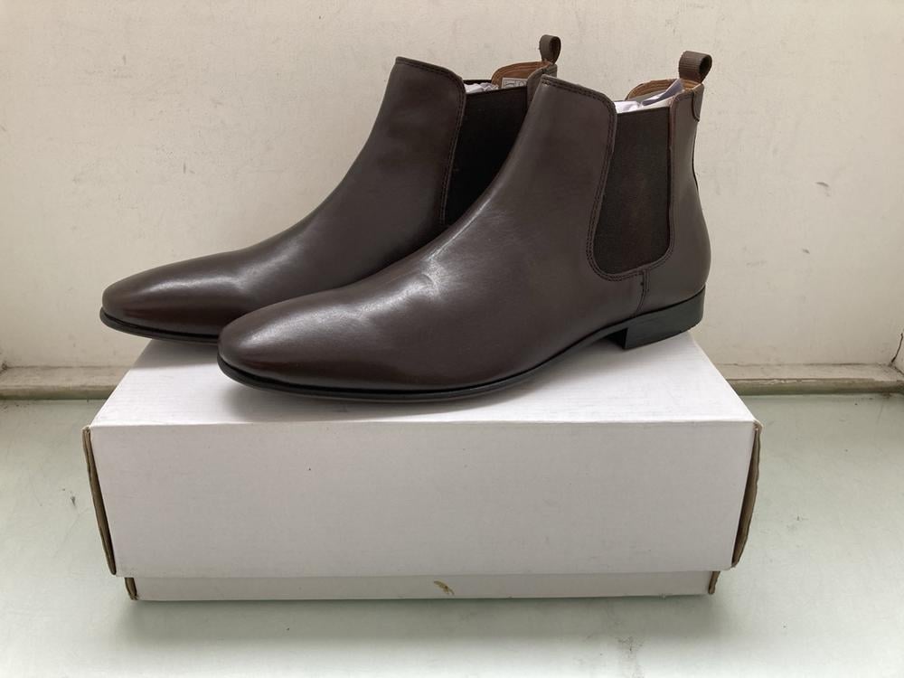 FIND ALBANY LEATHER MENS CHELSEA BOOTS IN CHOCOLAT